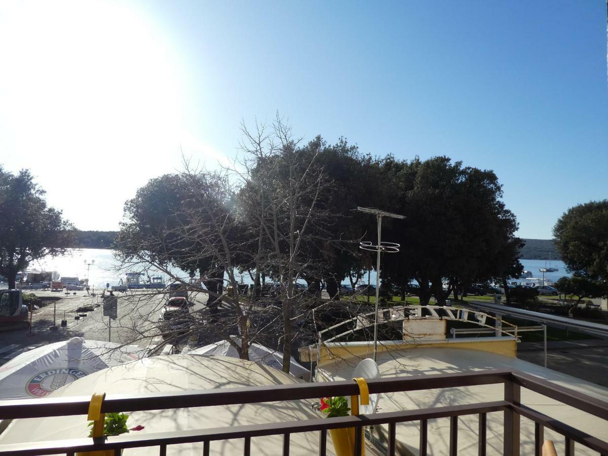 Appartamento Ap3-Obala Punat Esterno foto